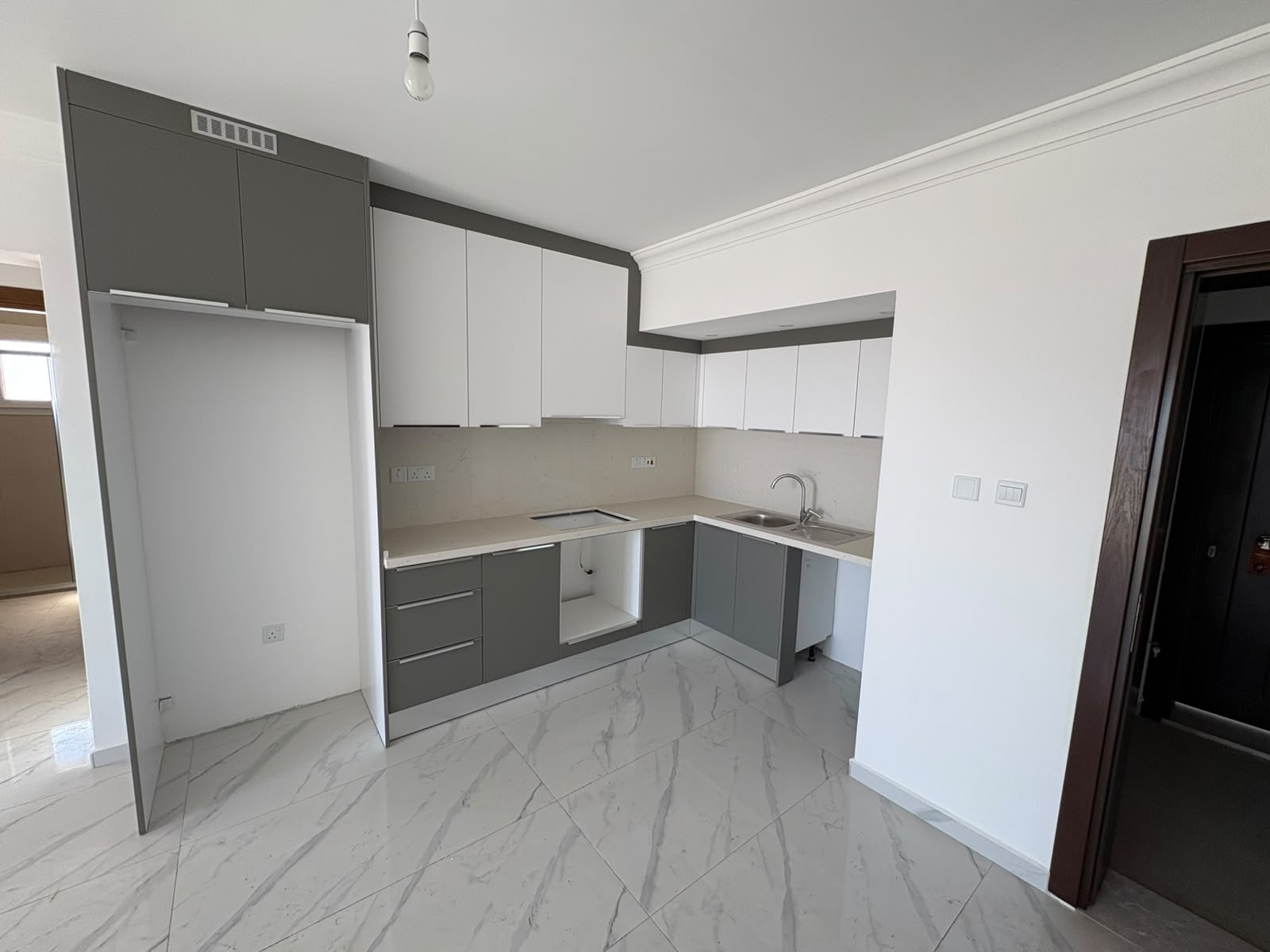 Elit Site 2+1 resale apartment in Iskele, photo 4